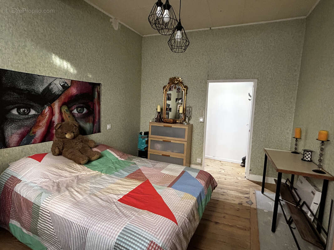 Maison à LABRUGUIERE