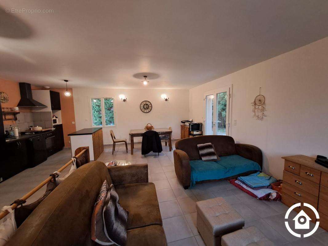 Maison à SAINTE-SEVERE