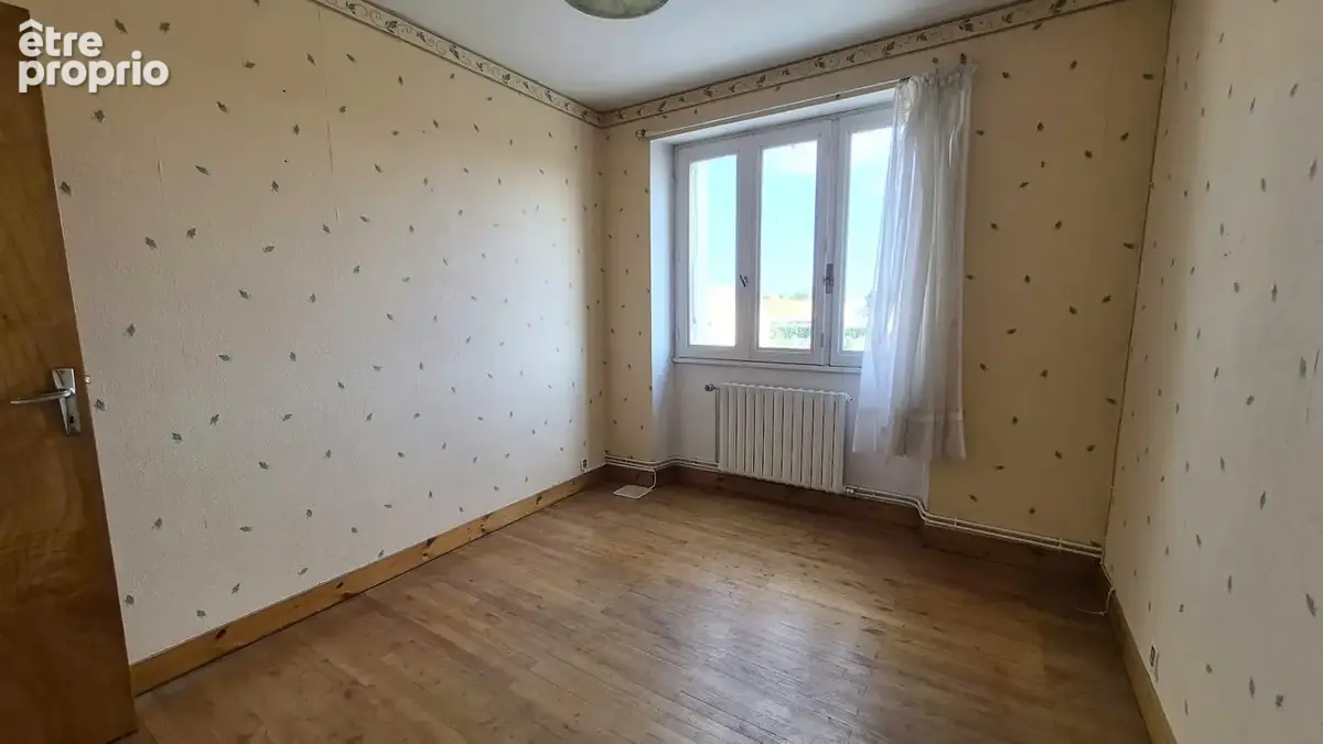 Maison de bourg à fort potentiel - photo 8