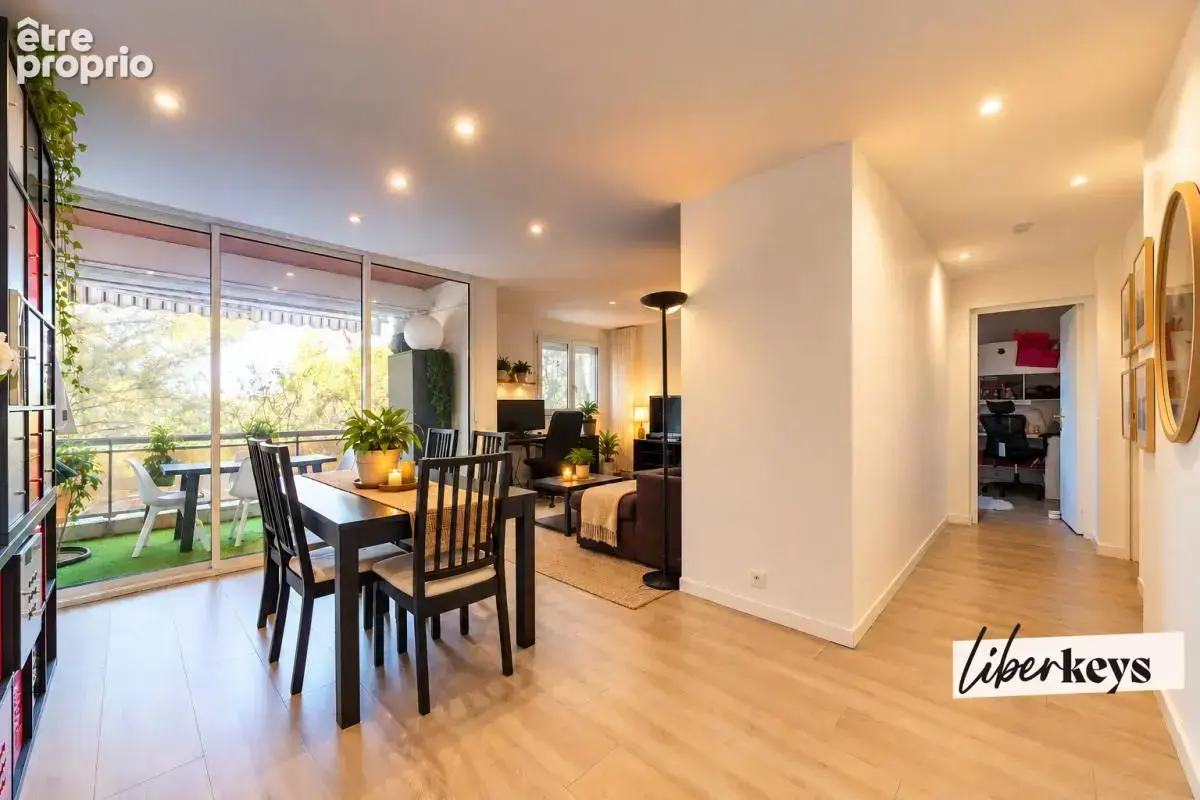 La Pompignane - T4 rénové 82 M², 3 chambres, terrasse, parking et cave - photo 5