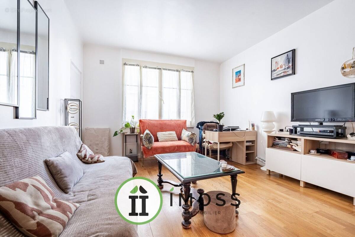 Appartement à LA GARENNE-COLOMBES