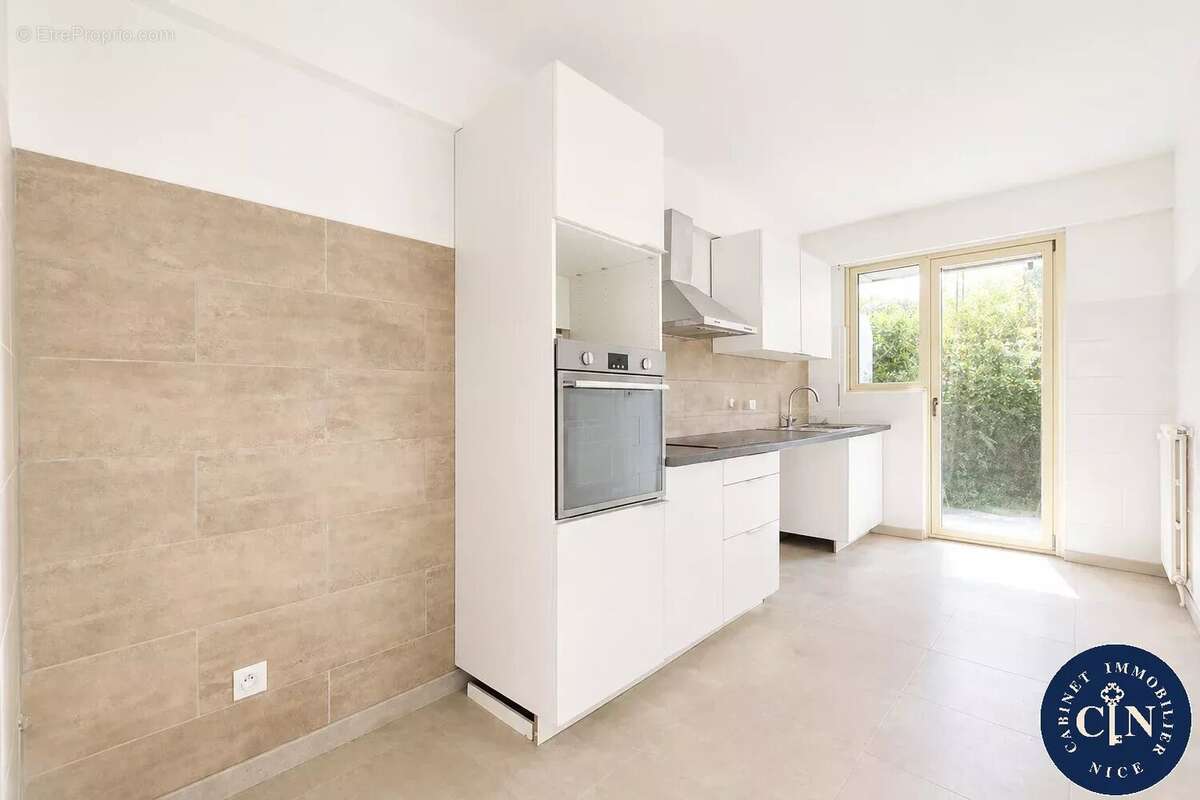 Appartement 81 m² à Nice  - photo 7