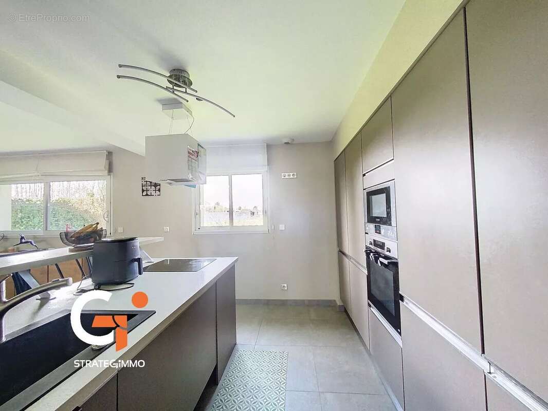 Maison à ISNEAUVILLE