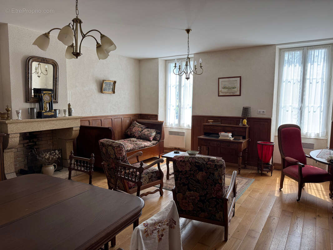 Maison à PIONSAT