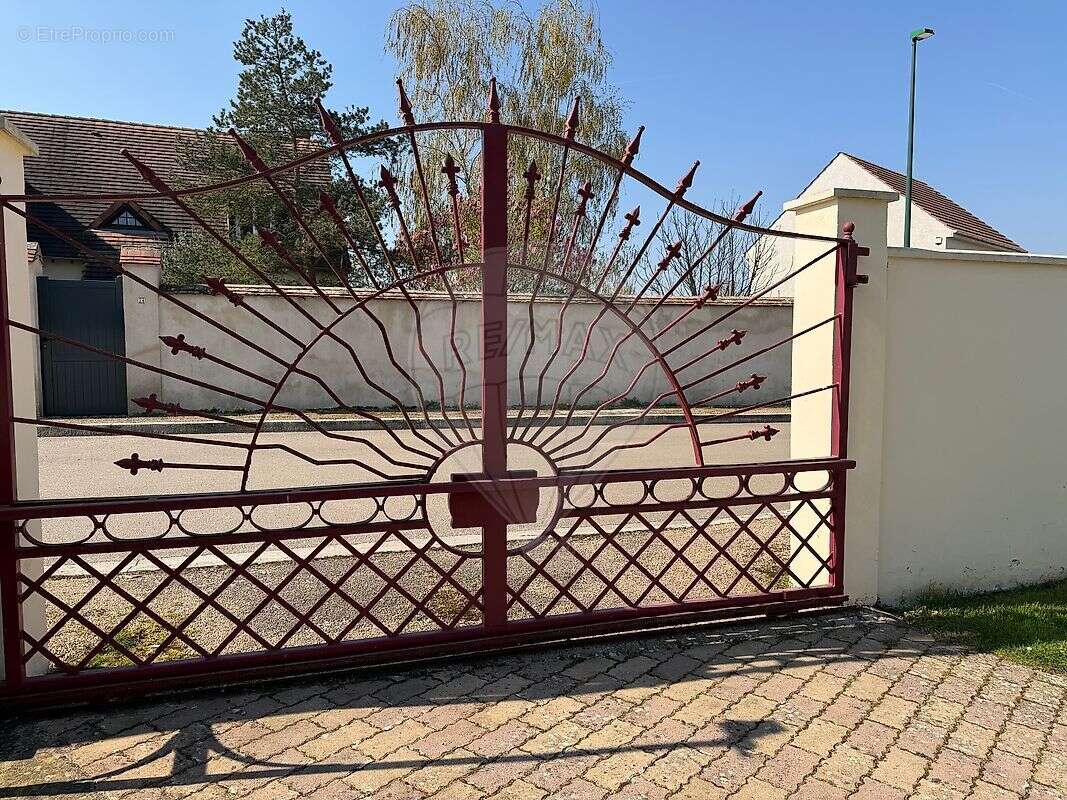 Maison à VILLEBLEVIN