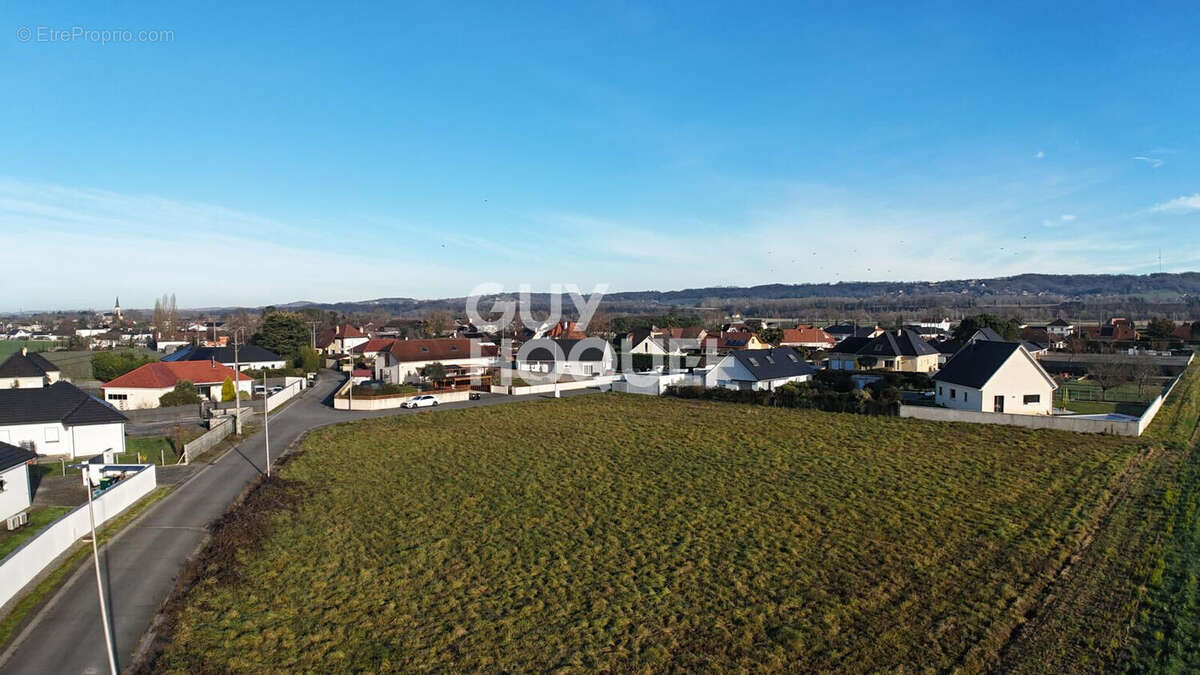 Terrain à LABASTIDE-CEZERACQ