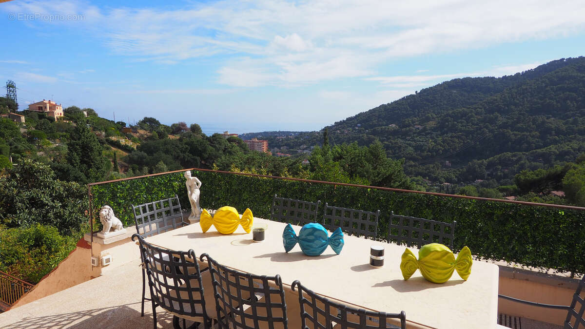 Maison à MENTON