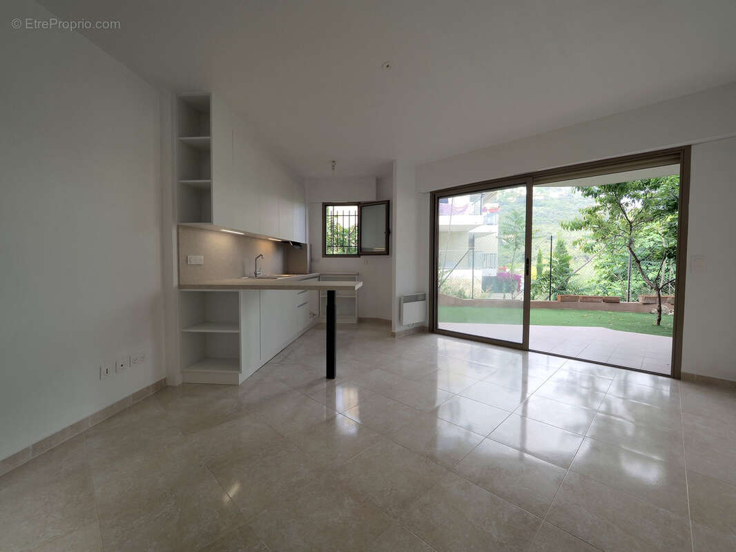 Appartement à BEAUSOLEIL