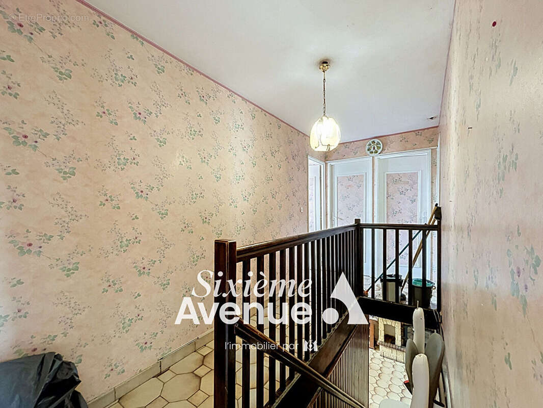 Maison familiale 5 pièces 93.77 m² sur une parcelle de 251 m² - photo 9