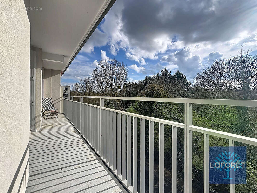 Appartement à CHILLY-MAZARIN