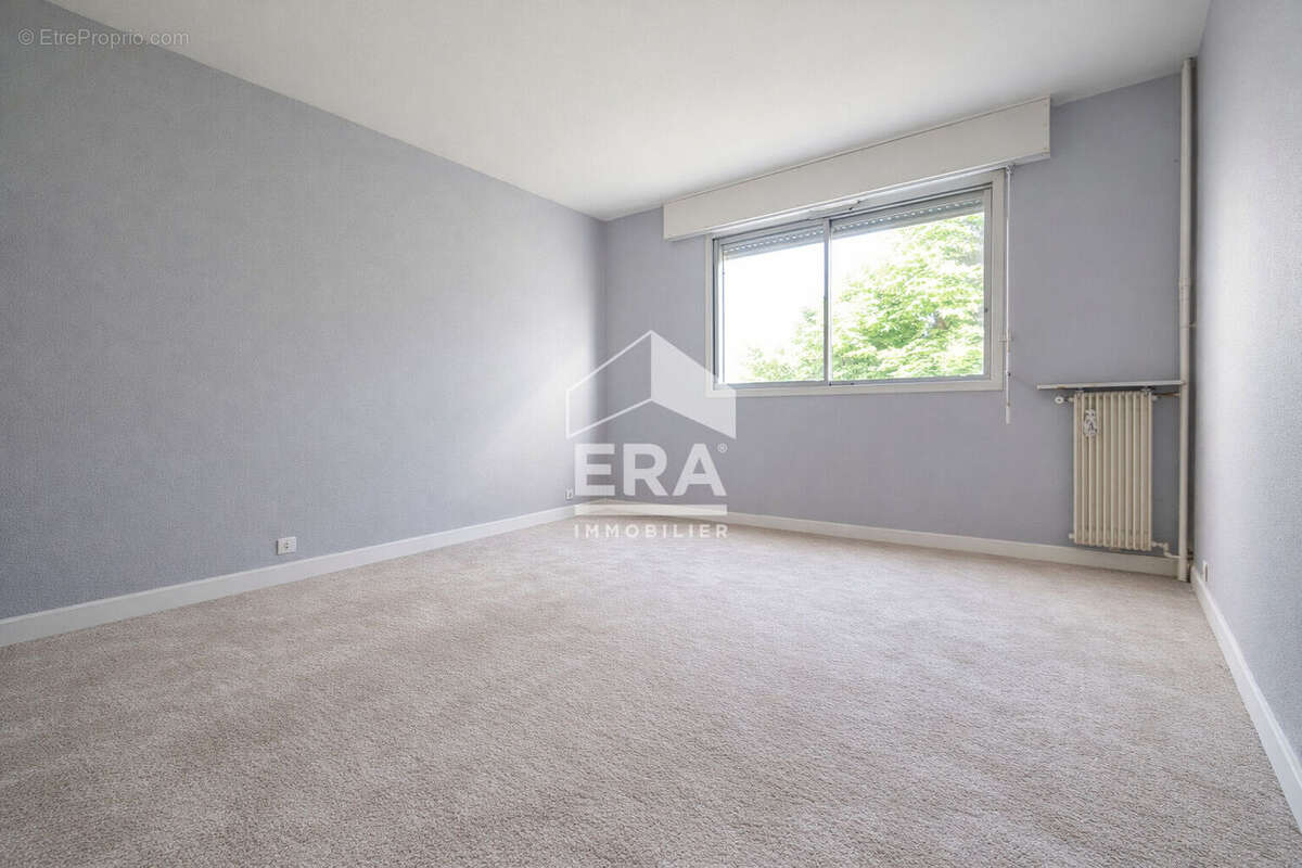 Appartement à ISSY-LES-MOULINEAUX