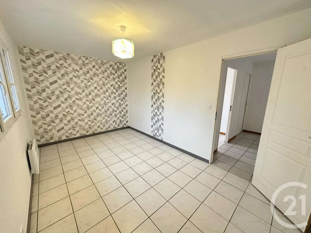Maison à AMOU