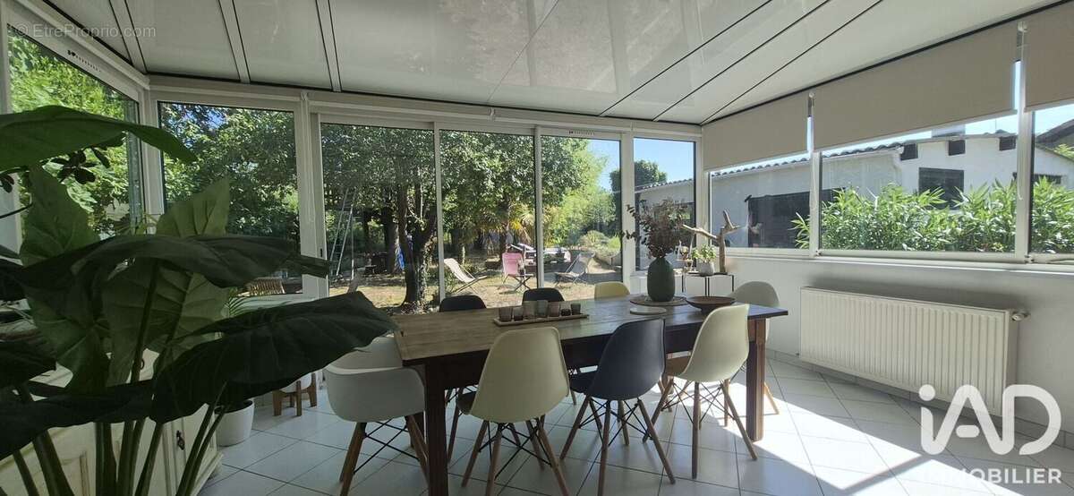Maison 115 m² à Le Pian-Medoc  - photo 2