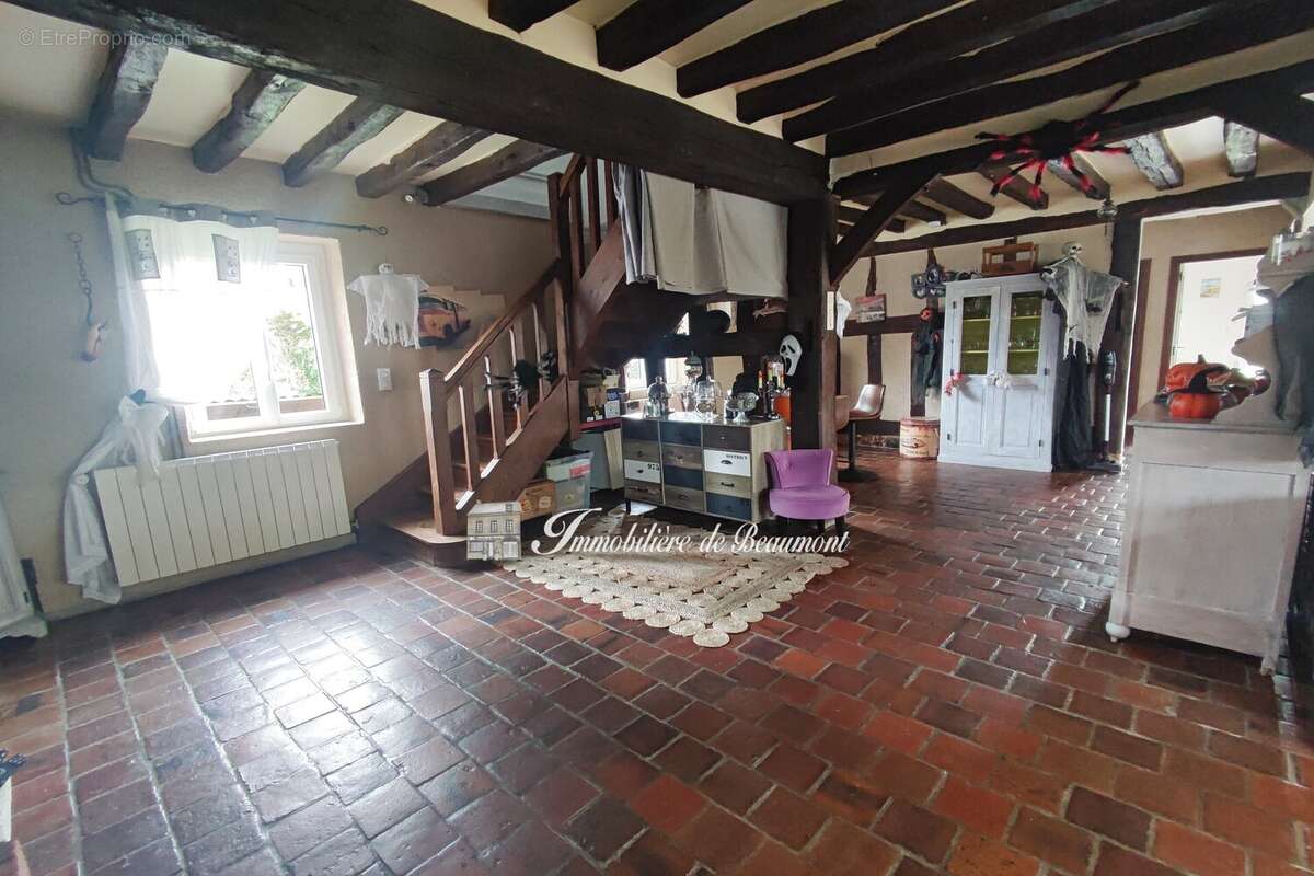 Maison à BEAUMONT-LE-ROGER
