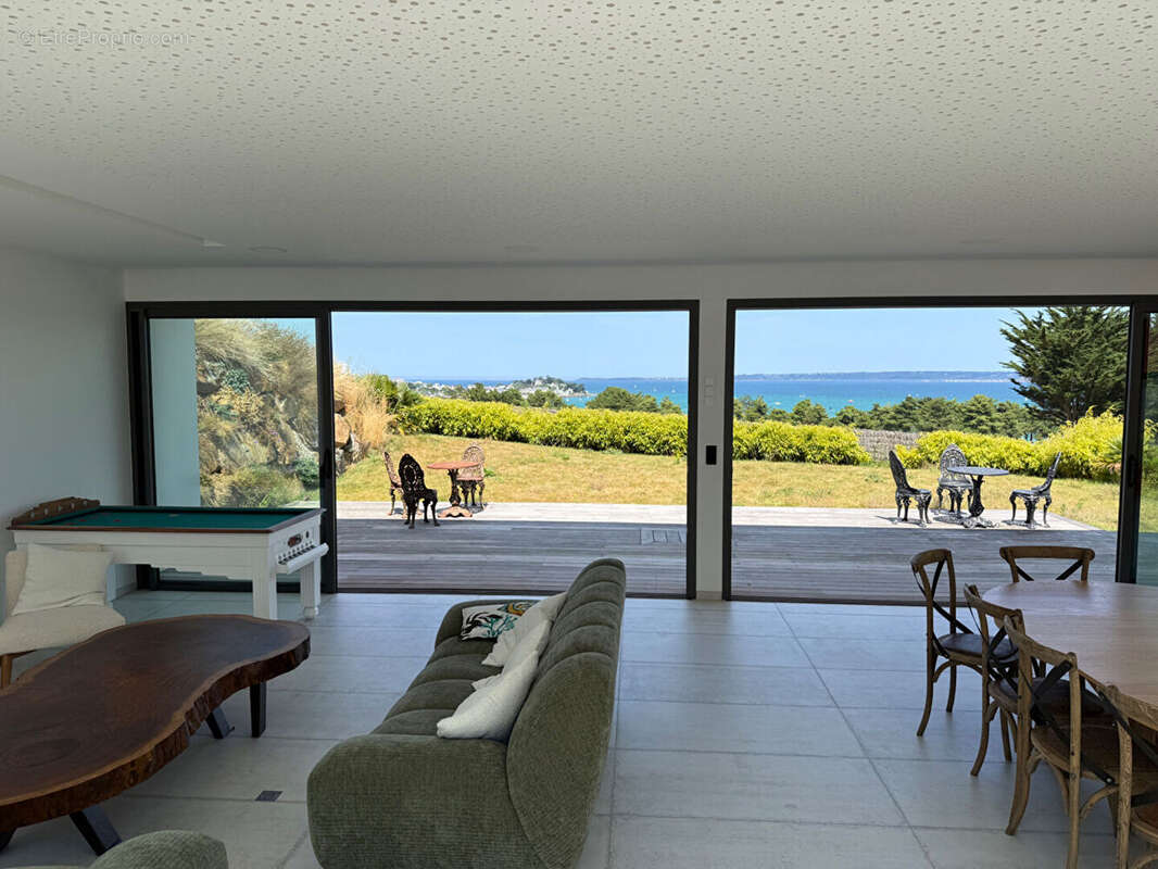 A vendre. Locquirec - Superbe maison d'architecte vue mer - photo 6