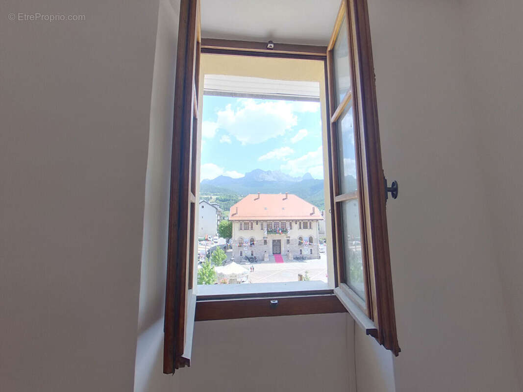 Type 4  centre ville barcelonnette - photo 10
