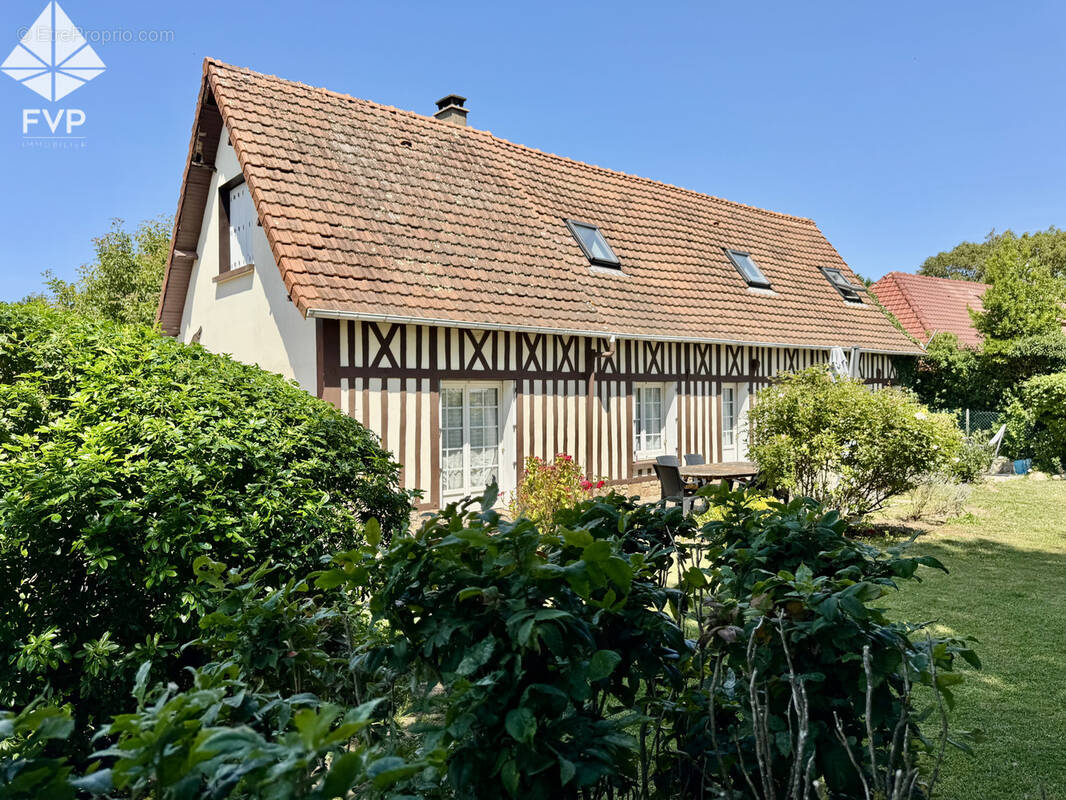Maison à SOTTEVILLE-SUR-MER