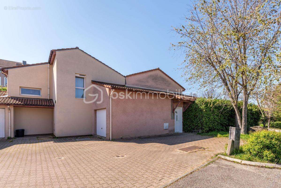 Maison à VILLEFONTAINE