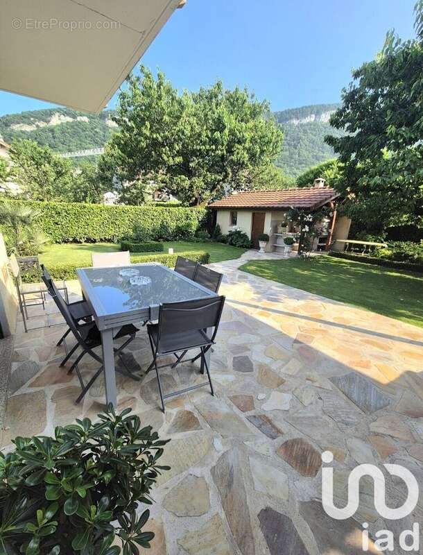 Photo 5 - Maison à ETREMBIERES