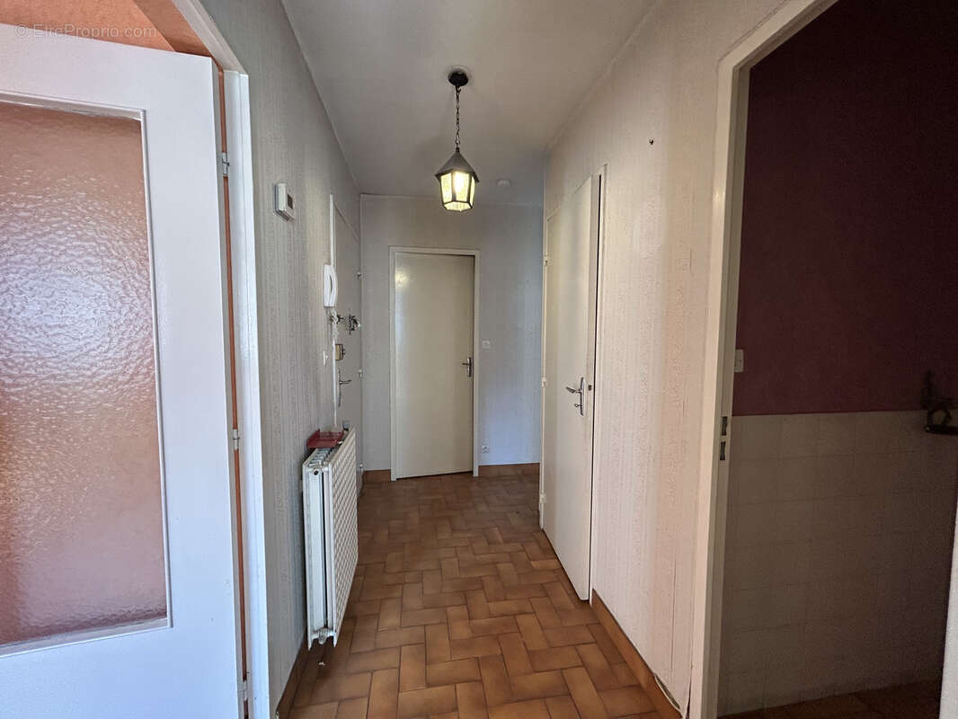 Appartement à vendre à ANNONAY avec ascenseur et garage - photo 8