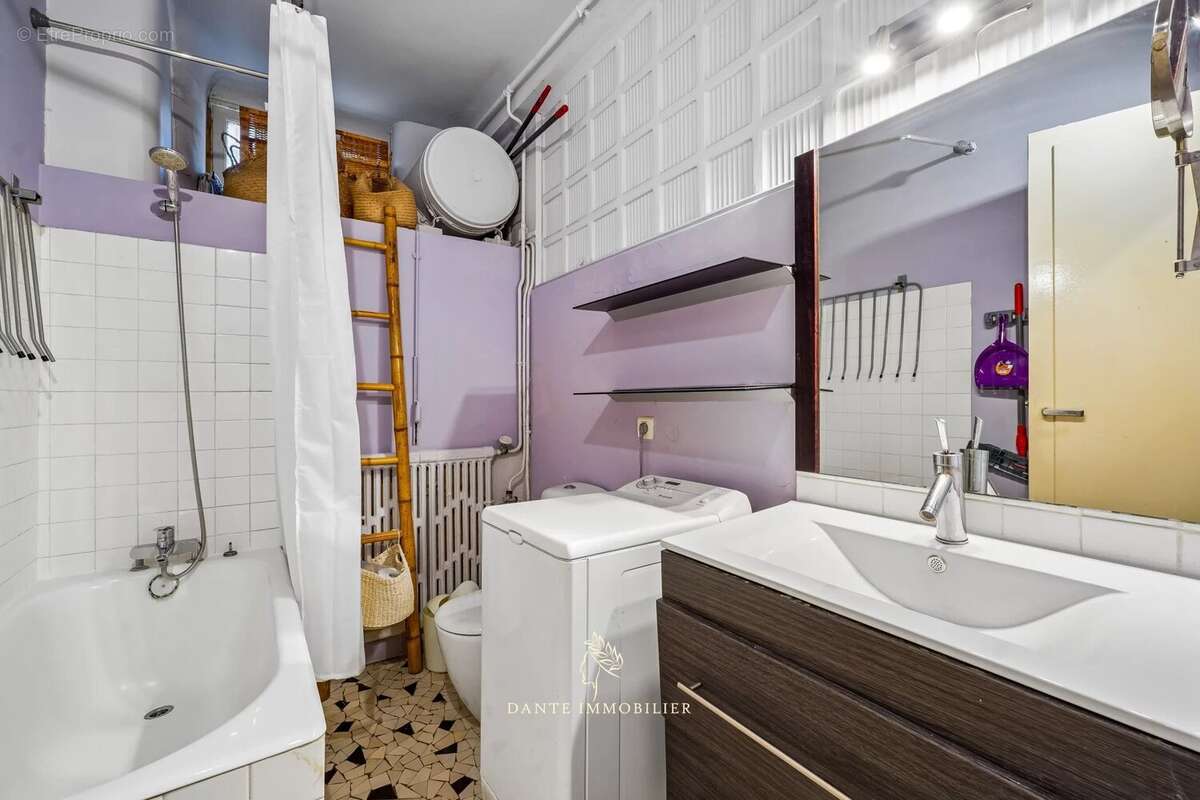 Appartement à PARIS-7E