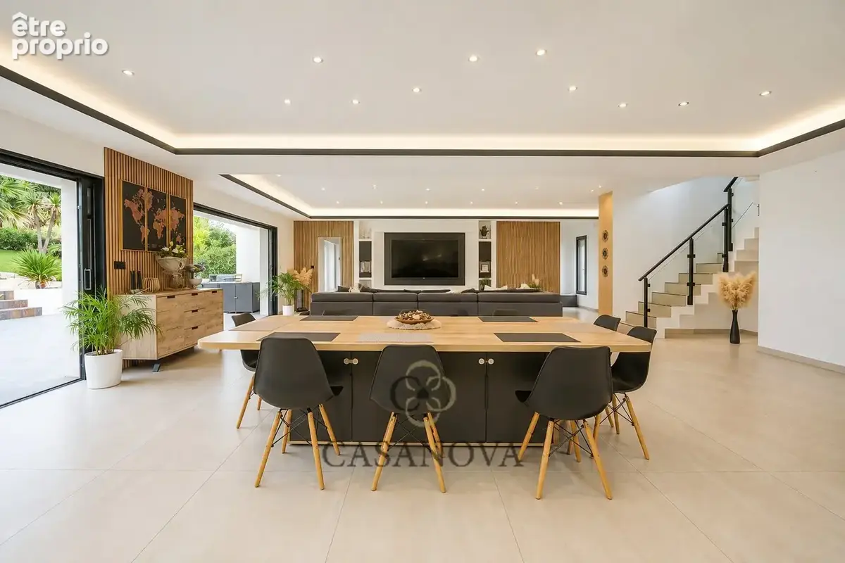 Villa contemporaine de 280 m² sur 1,3 hectare - photo 12