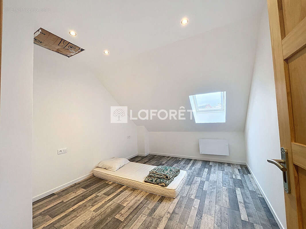 Appartement à MENNECY