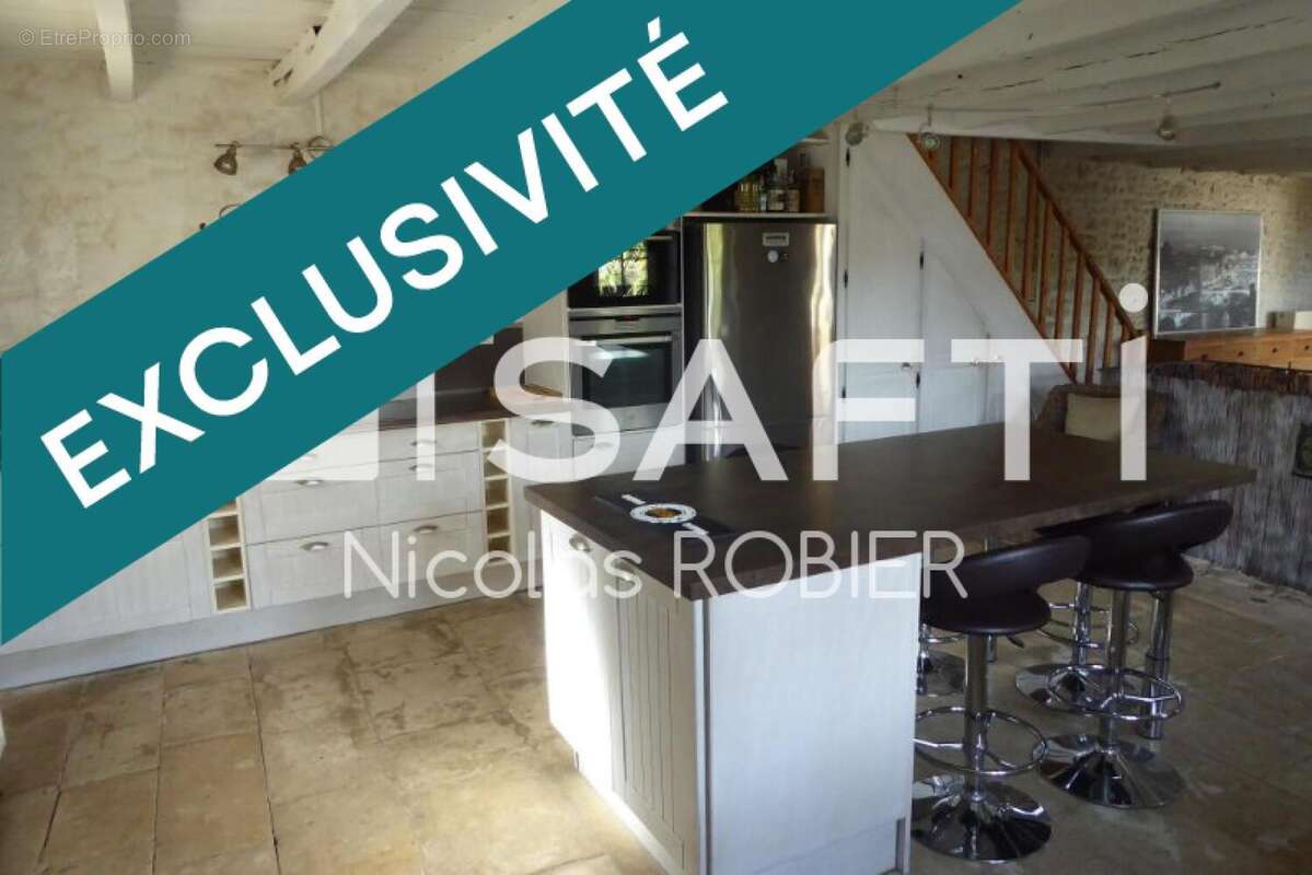 Photo 3 - Maison à SAINT-CHRISTOPHE-SUR-ROC