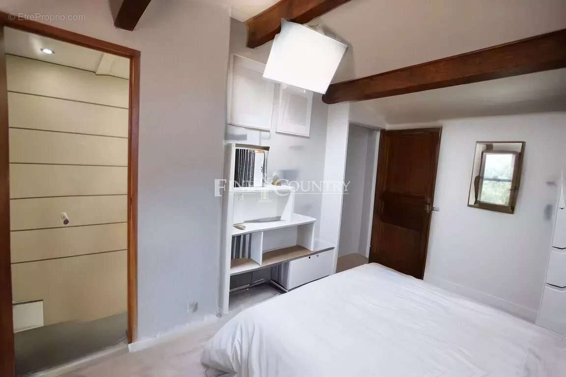 Maison à MANDELIEU-LA-NAPOULE