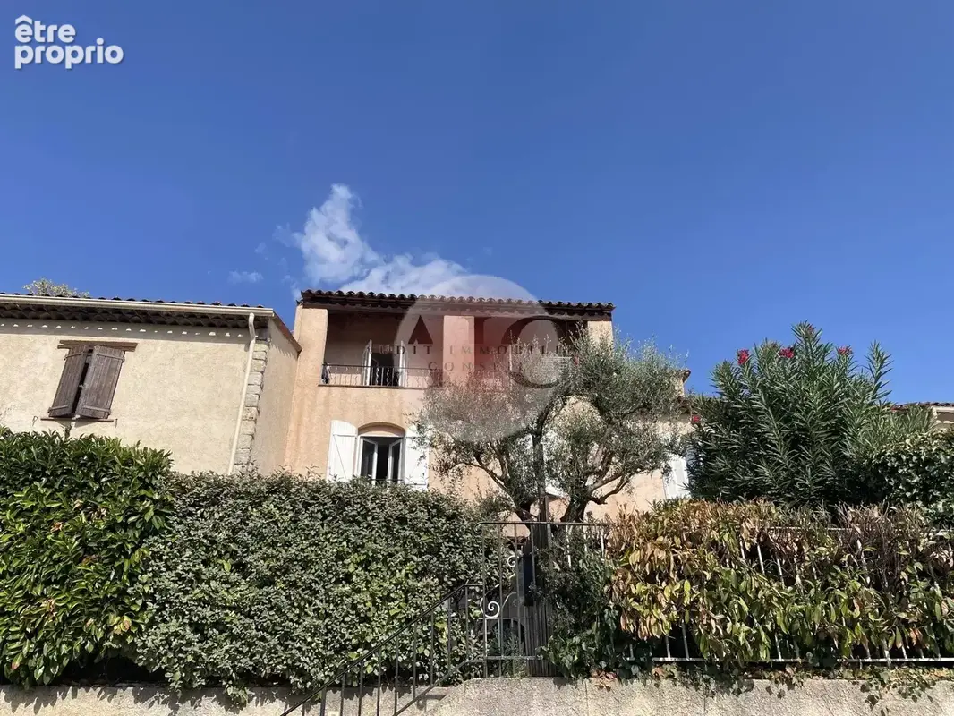 Appartement à FAYENCE