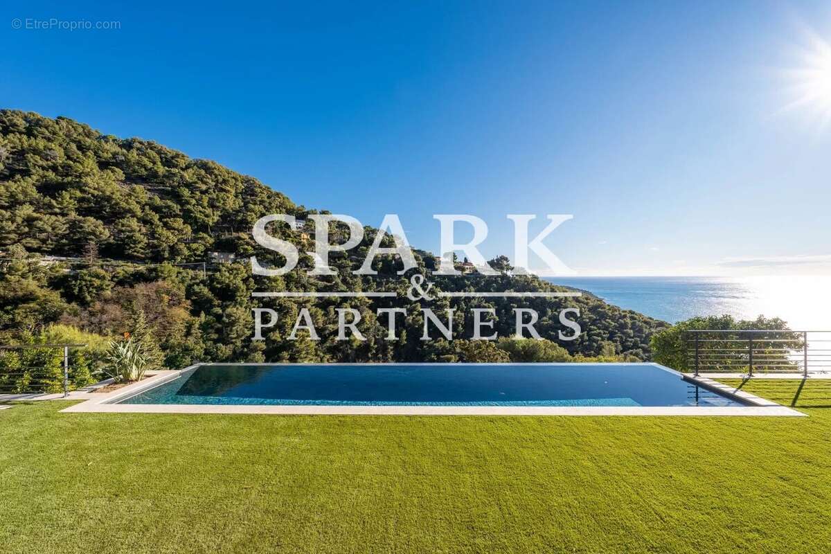 Maison à ROQUEBRUNE-CAP-MARTIN