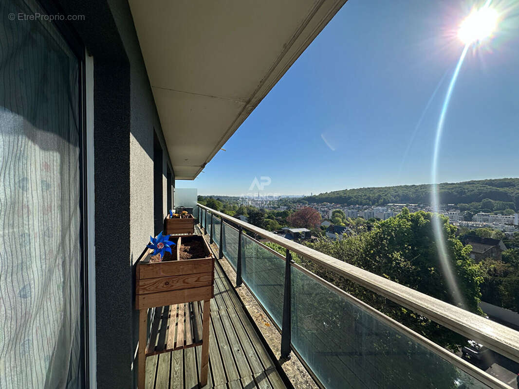 Appartement à CHAVILLE