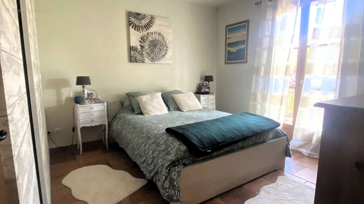 Maison à MORIGNY-CHAMPIGNY