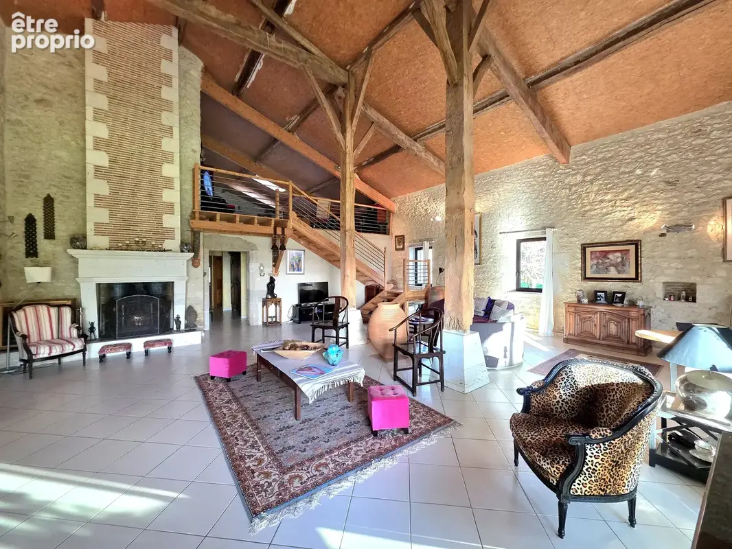 Charmante maison en pierre, pleine de caractère et de charme authentique - photo 8