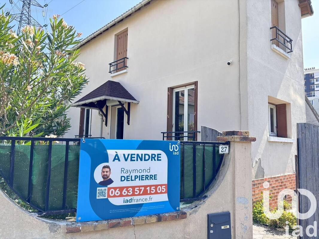 Photo 1 - Maison à GAGNY