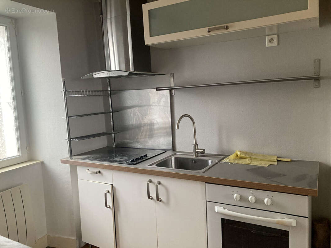 Maison à SAINT-PIERRE-DU-REGARD