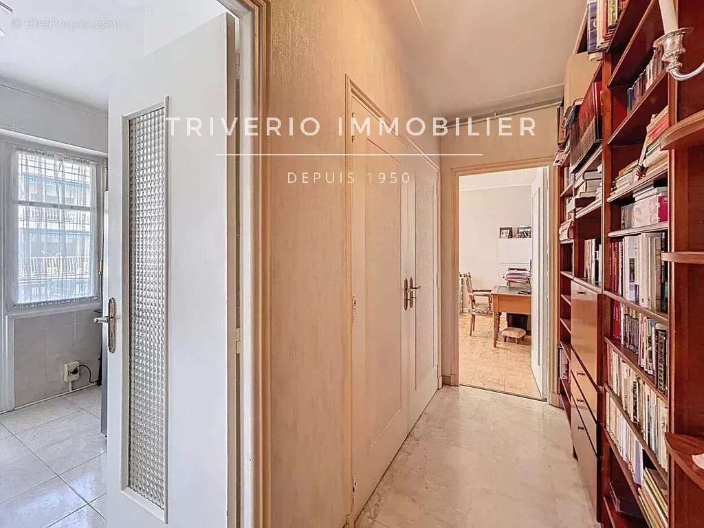 Appartement à LE CANNET