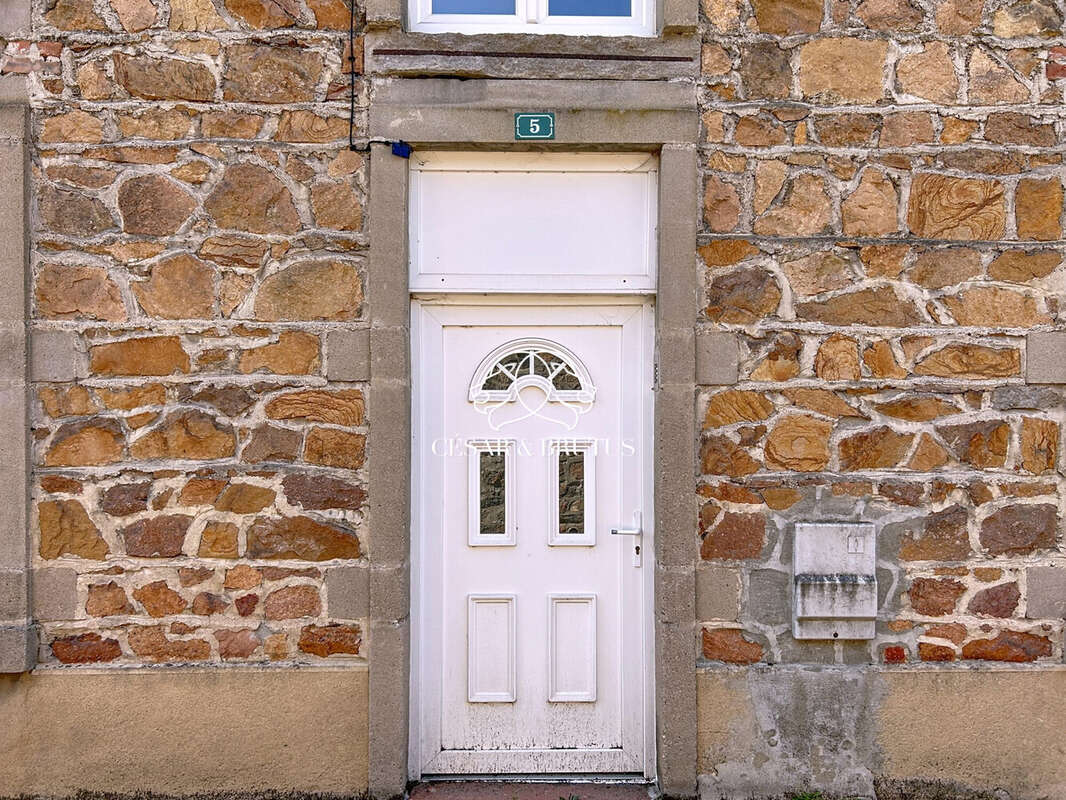 Appartement à THEL