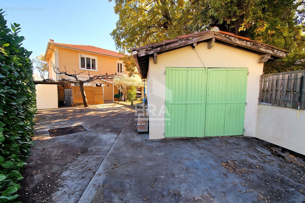 Maison à CHATEAU-ARNOUX-SAINT-AUBAN