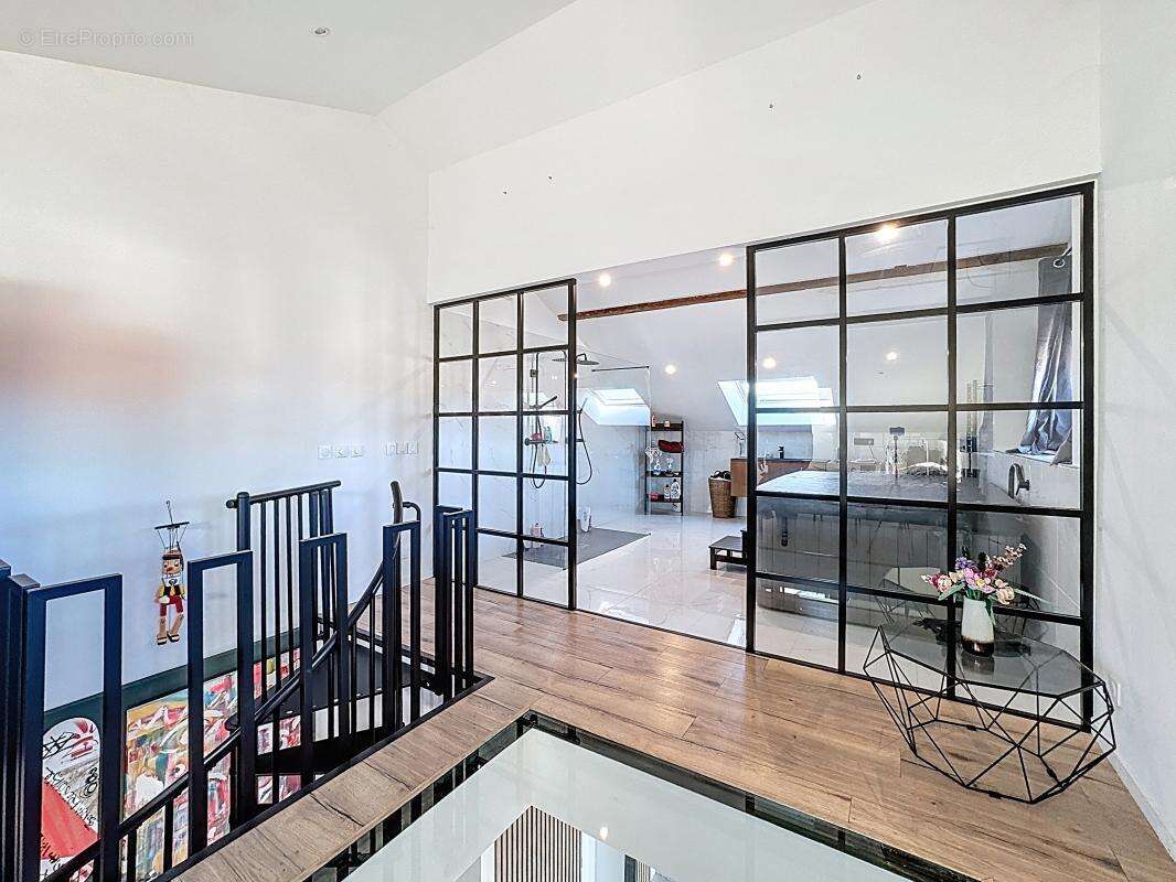 Appartement à SAINT-PIERRE-EN-FAUCIGNY