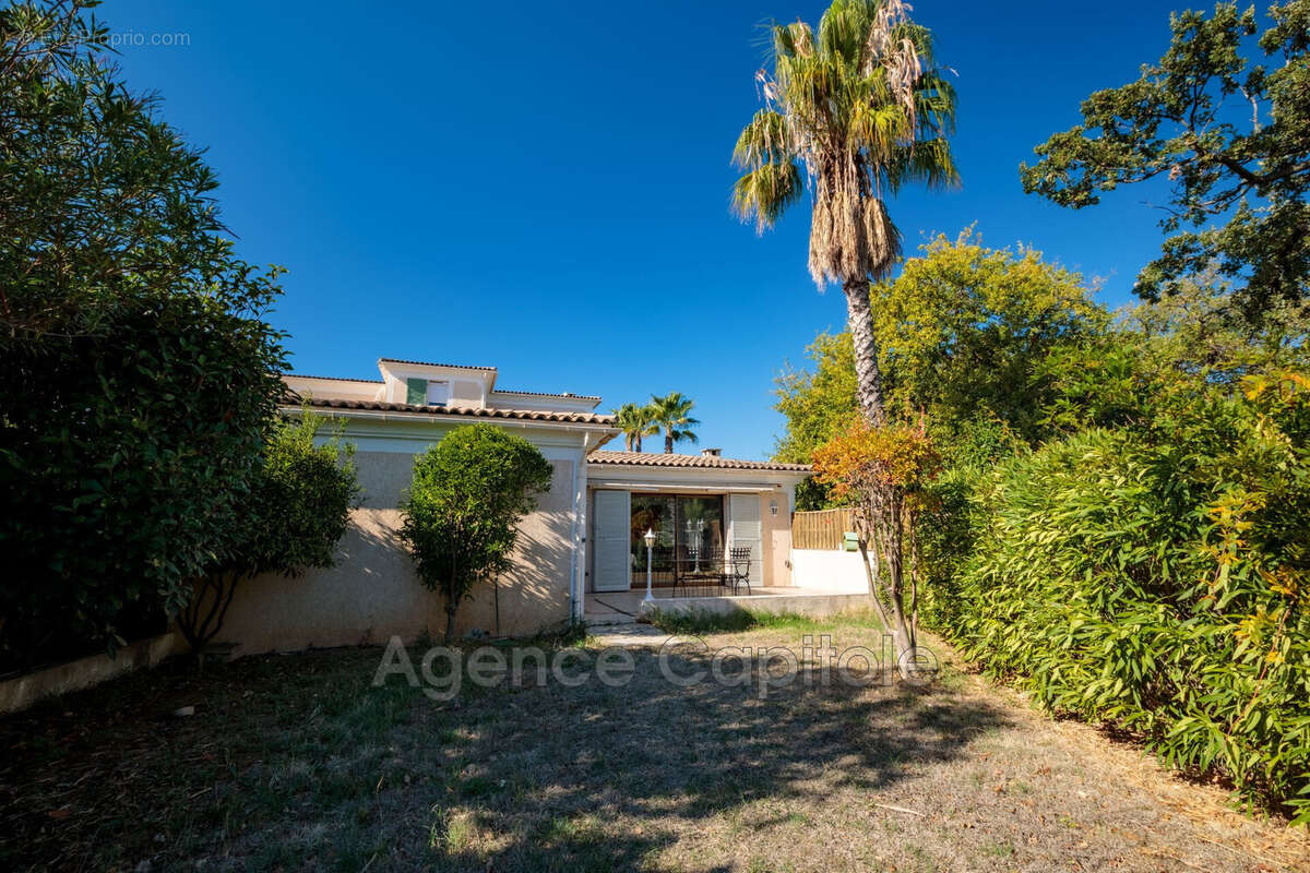 Maison à VILLENEUVE-LOUBET