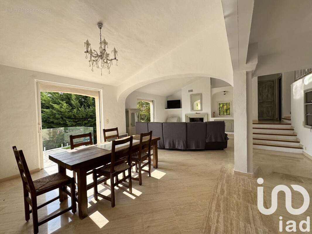 Photo 6 - Maison à LA GARDE-FREINET