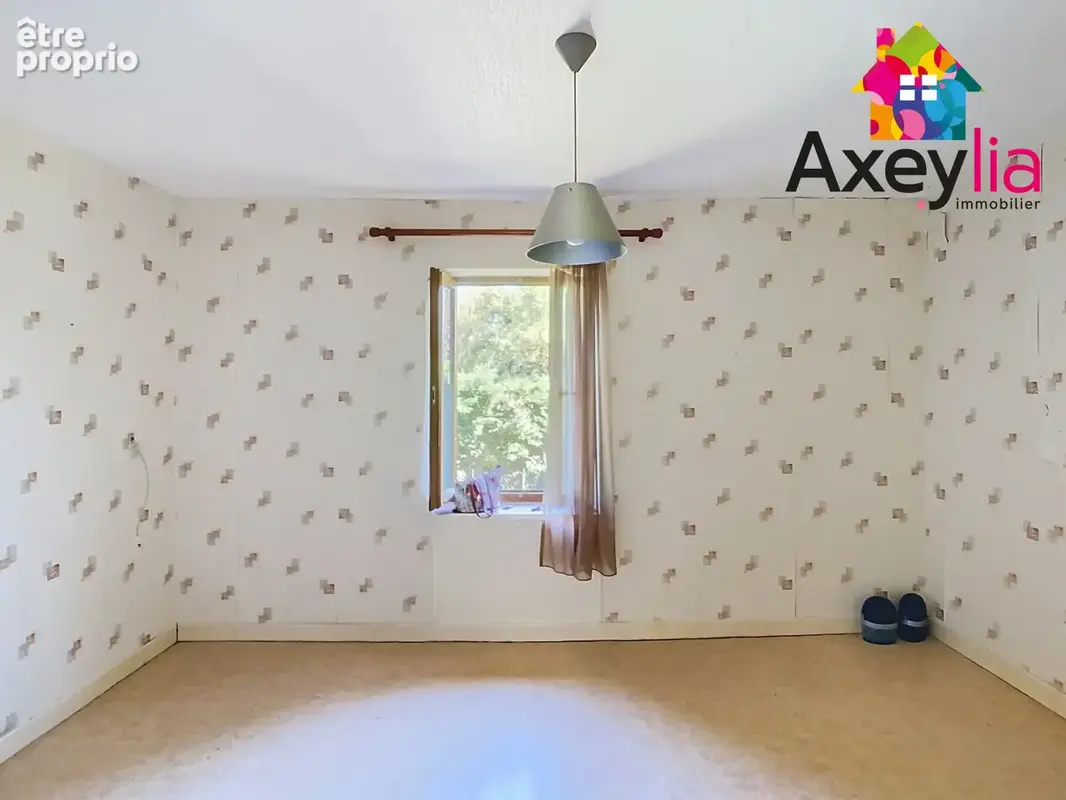 A vendre- saint-romain-la-motte- maison à rénover sur terrain de 246 m2 - photo 11