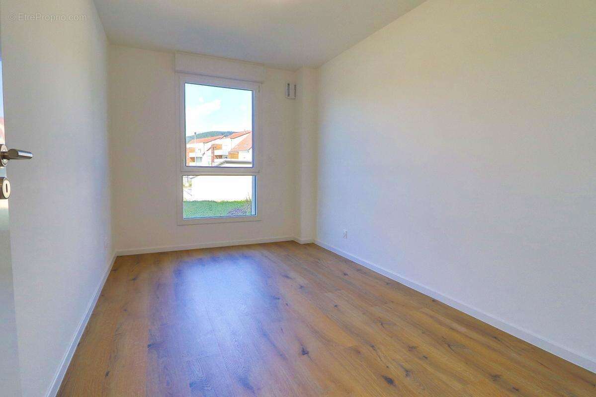 Appartement À Vendre - photo 5