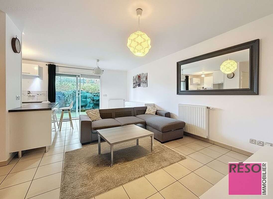 Appartement à VILLE-LA-GRAND