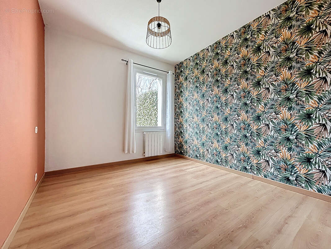 Appartement à PAZAYAC