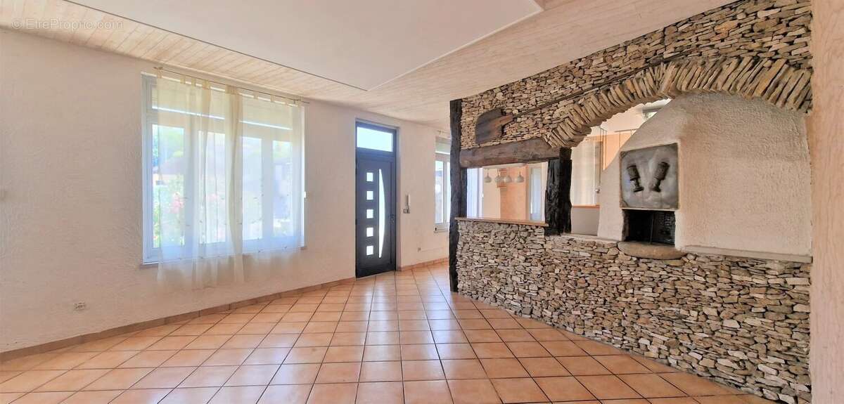 Maison à SAINT-THOMAS-EN-ROYANS