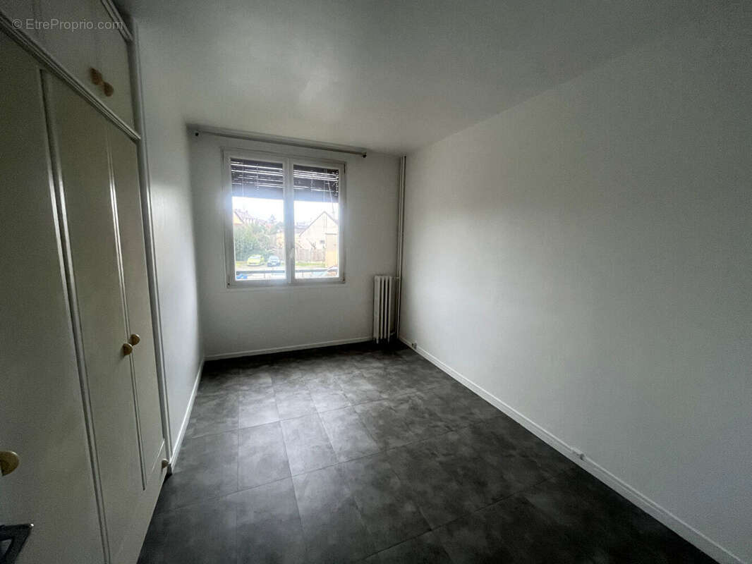 Appartement à LE BLANC-MESNIL