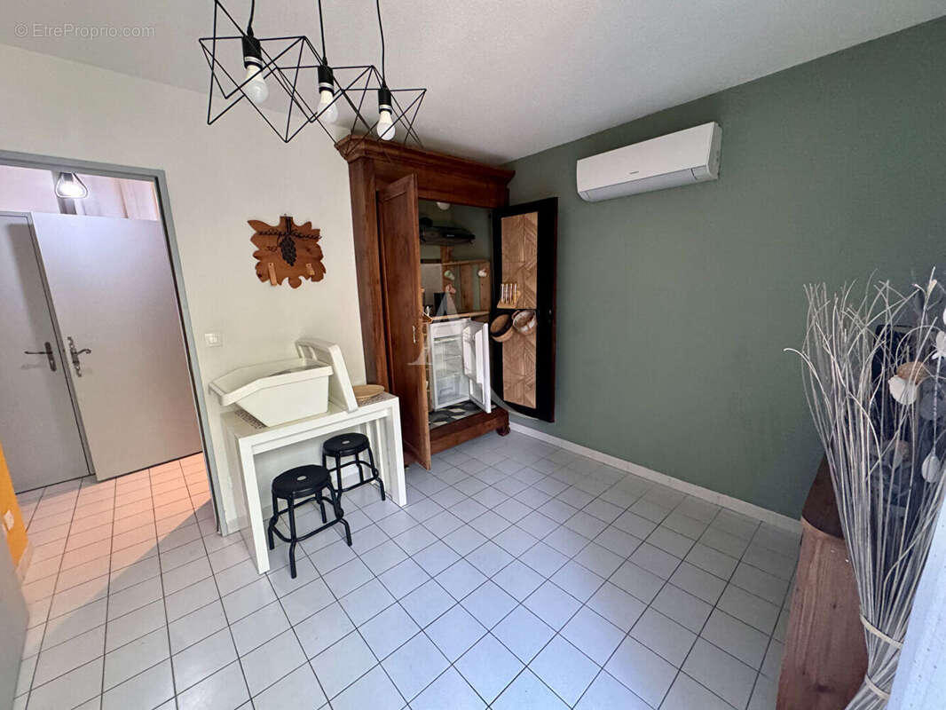 Appartement Nimes 1 pièce(s) 20.76 m2 - photo 3