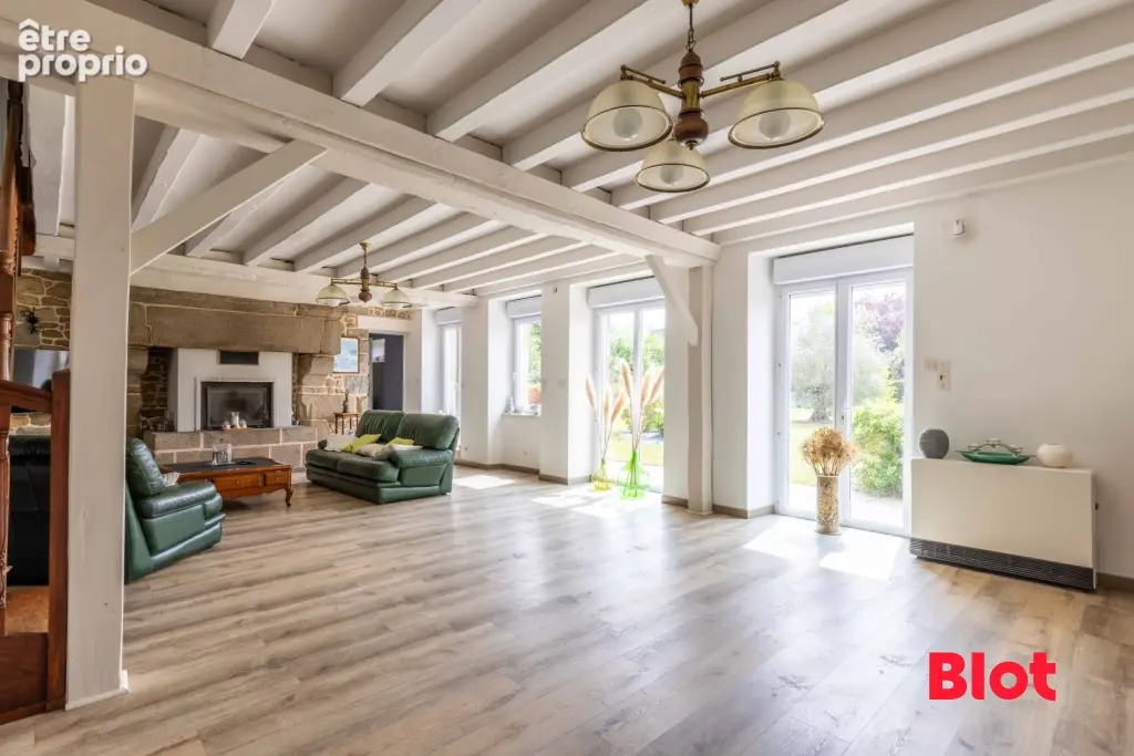 Maison 6 pièces 140 m² à vendre à Saint-Germain-En-Cogles (35133) - photo 6